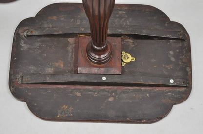 Antique American Sheraton Mahogany Tilt Top Side Tea Table Candle Stand