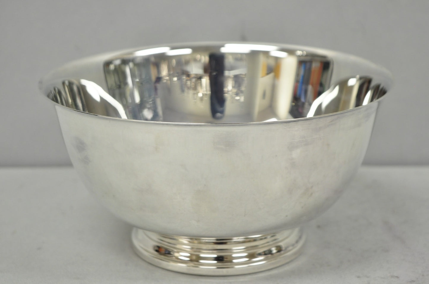 Vintage Mid Century Modern Paul Revere Oneida Silver Plate 8" Round Serving Bowl