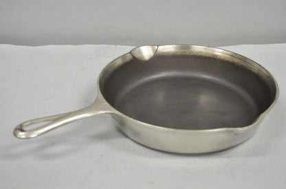 Vintage Griswold "Erie" 701 Cast Iron Skillet Frying Pan 7