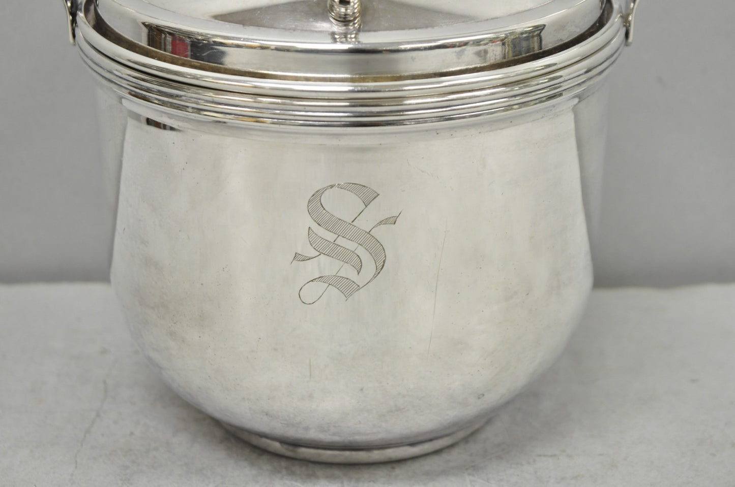 Vintage Art Deco Silver Plated Reticulating Hinge Bar Ice Bucket w/ "S" Monogram