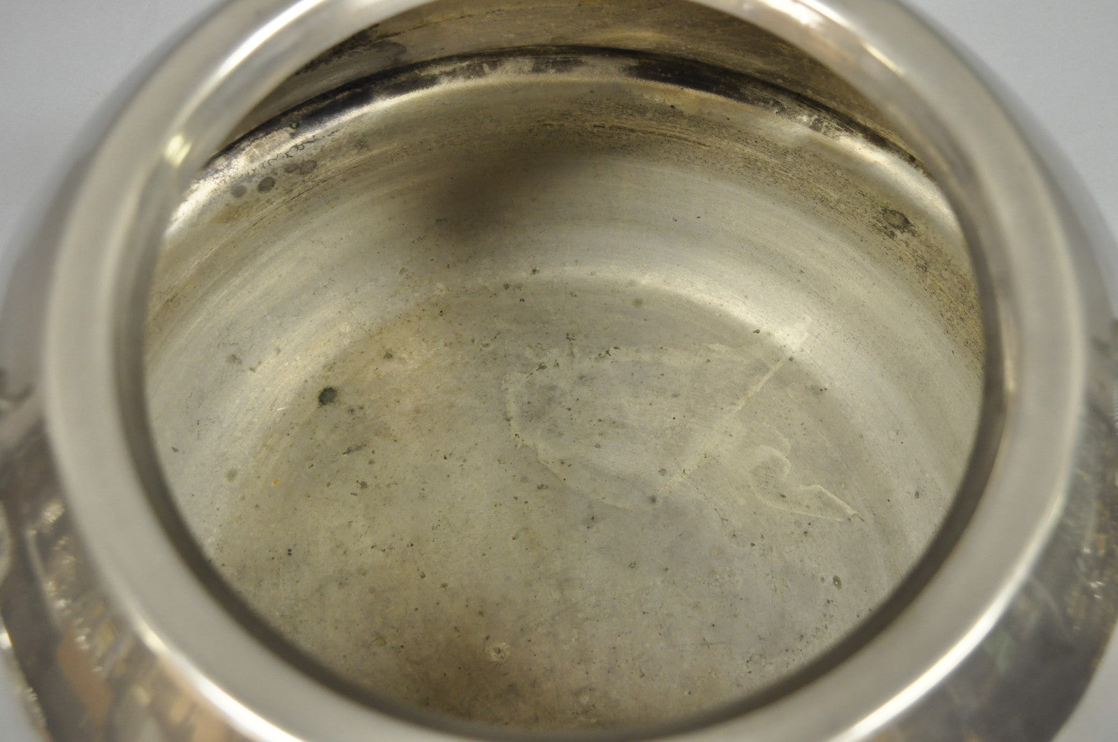 Vintage Mid Century Modern Large Steel Metal Champagne Ice Bucket w/ Elephants