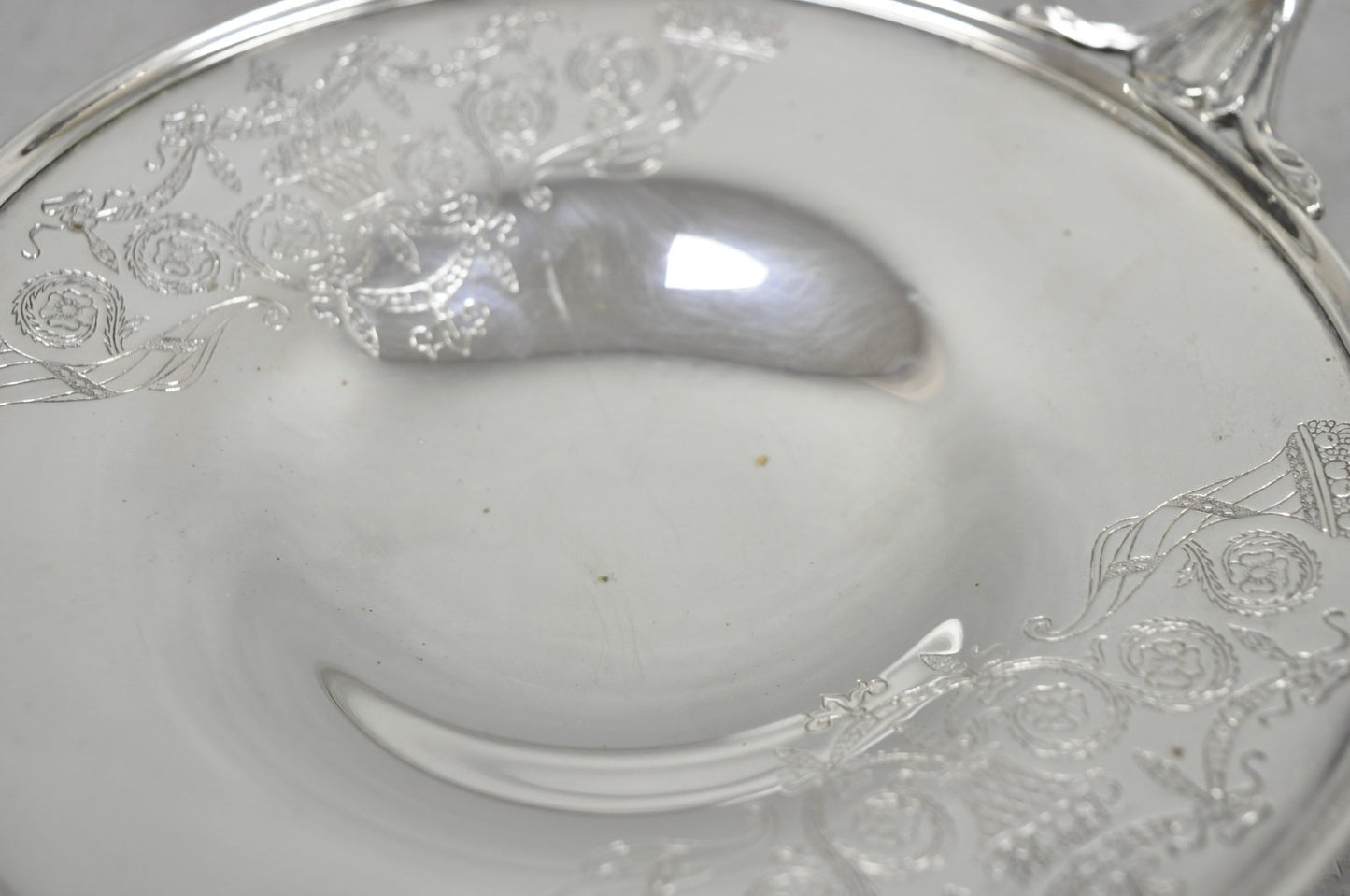 Victorian Middletown Silverware Silver Plated Pedestal Candy Dish Compote