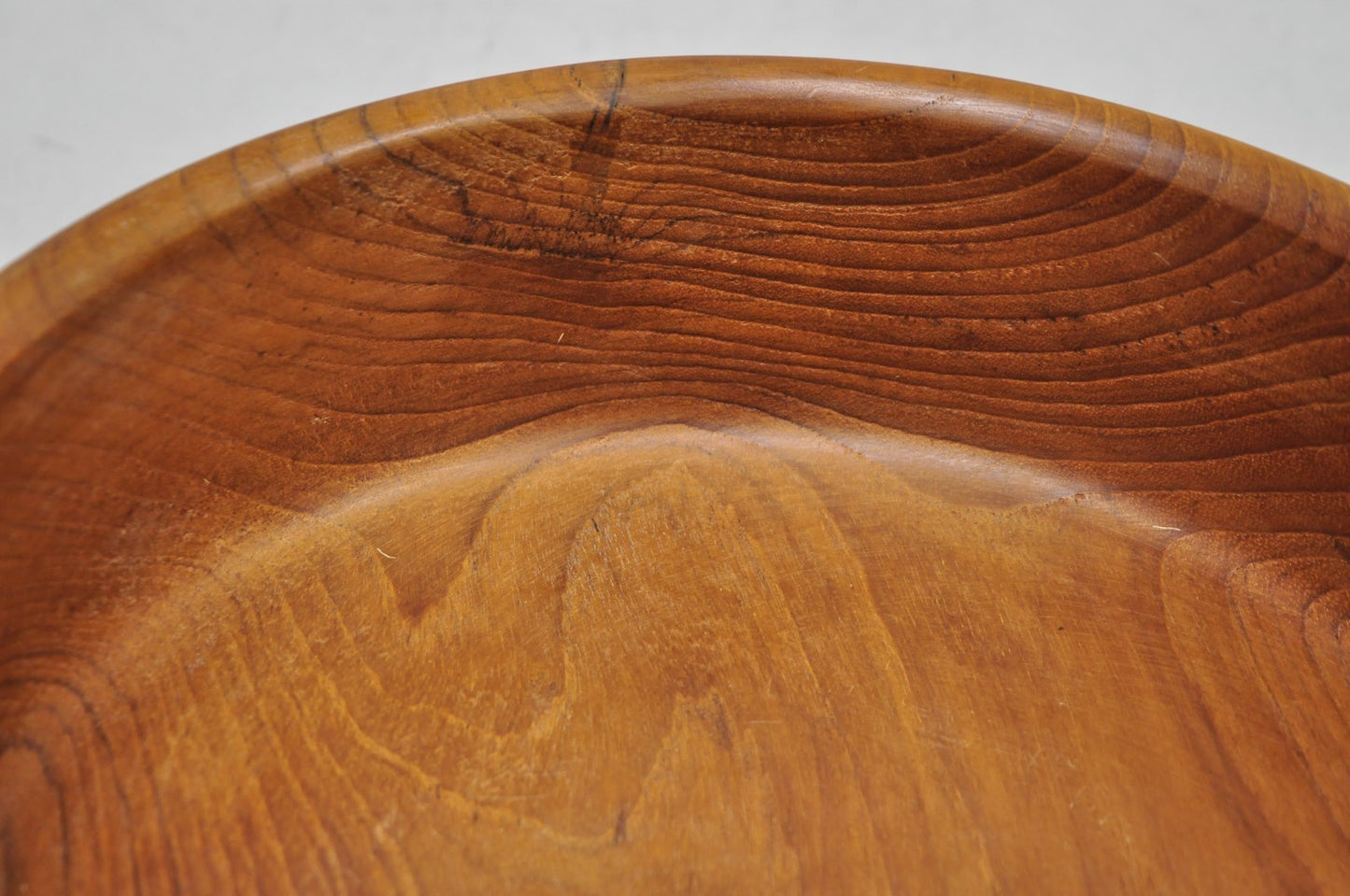 Vintage Mid Century Danish Modern Carved Teak Wood Round Salad Fruit Bowl (B)