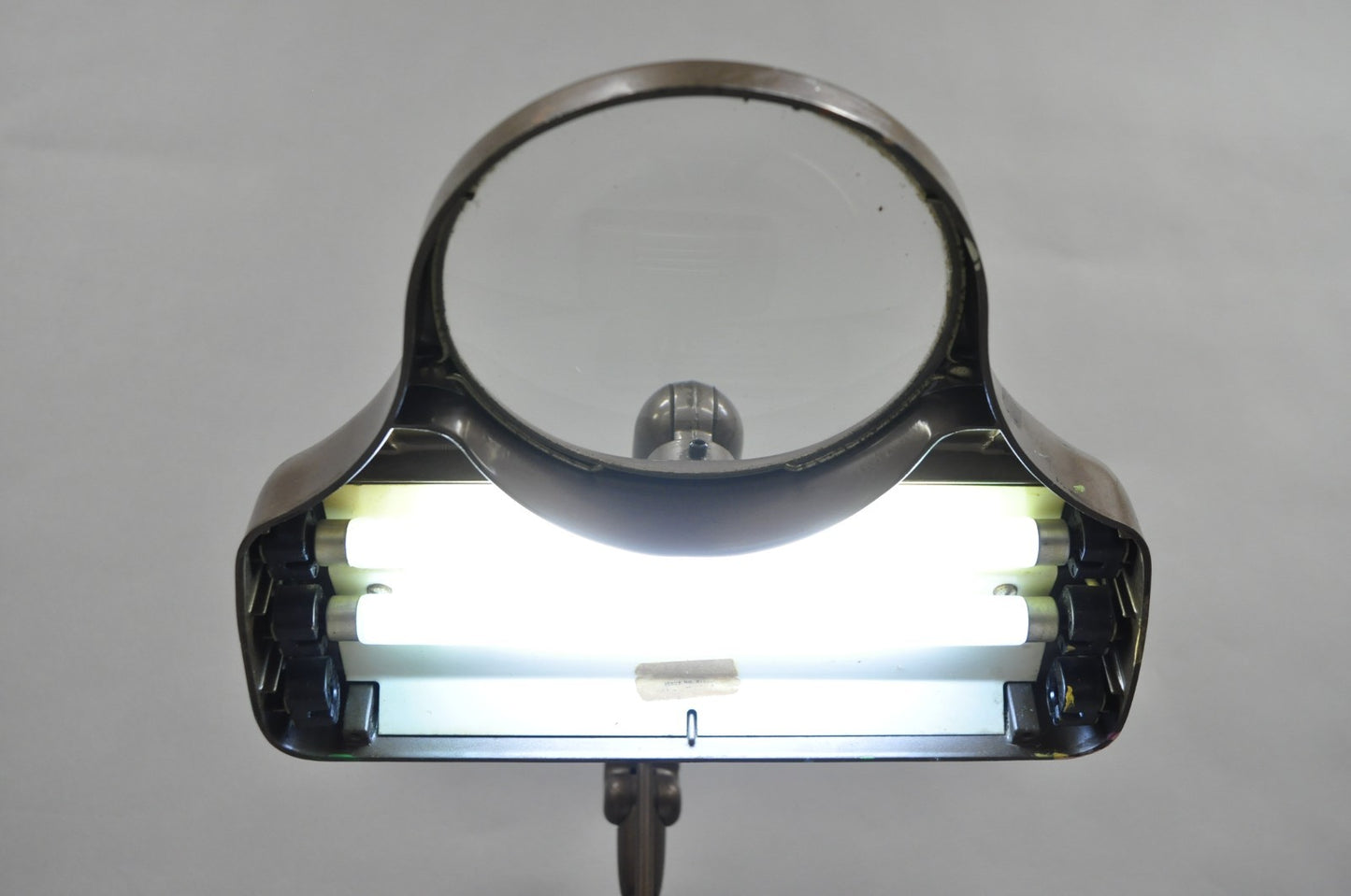Vintage Dazor Model M-270 Lighted Magnifying Glass Industrial Work Task Lamp