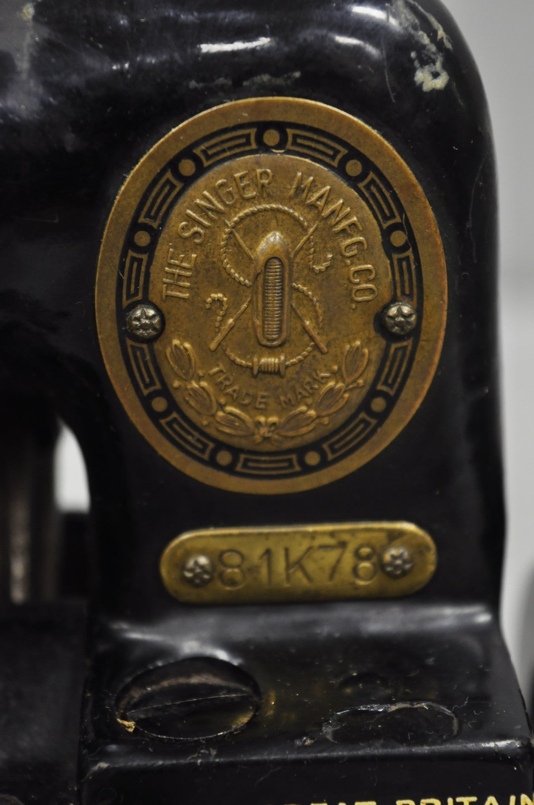 Antique 1930s Singer 81-K78 Overlock Sewing Machine Made in Great Britain