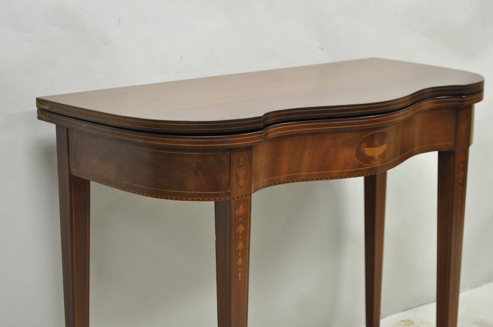 Antique Sheraton Federal Mahogany Urn Inlay Flip Serpentine Console Game Table
