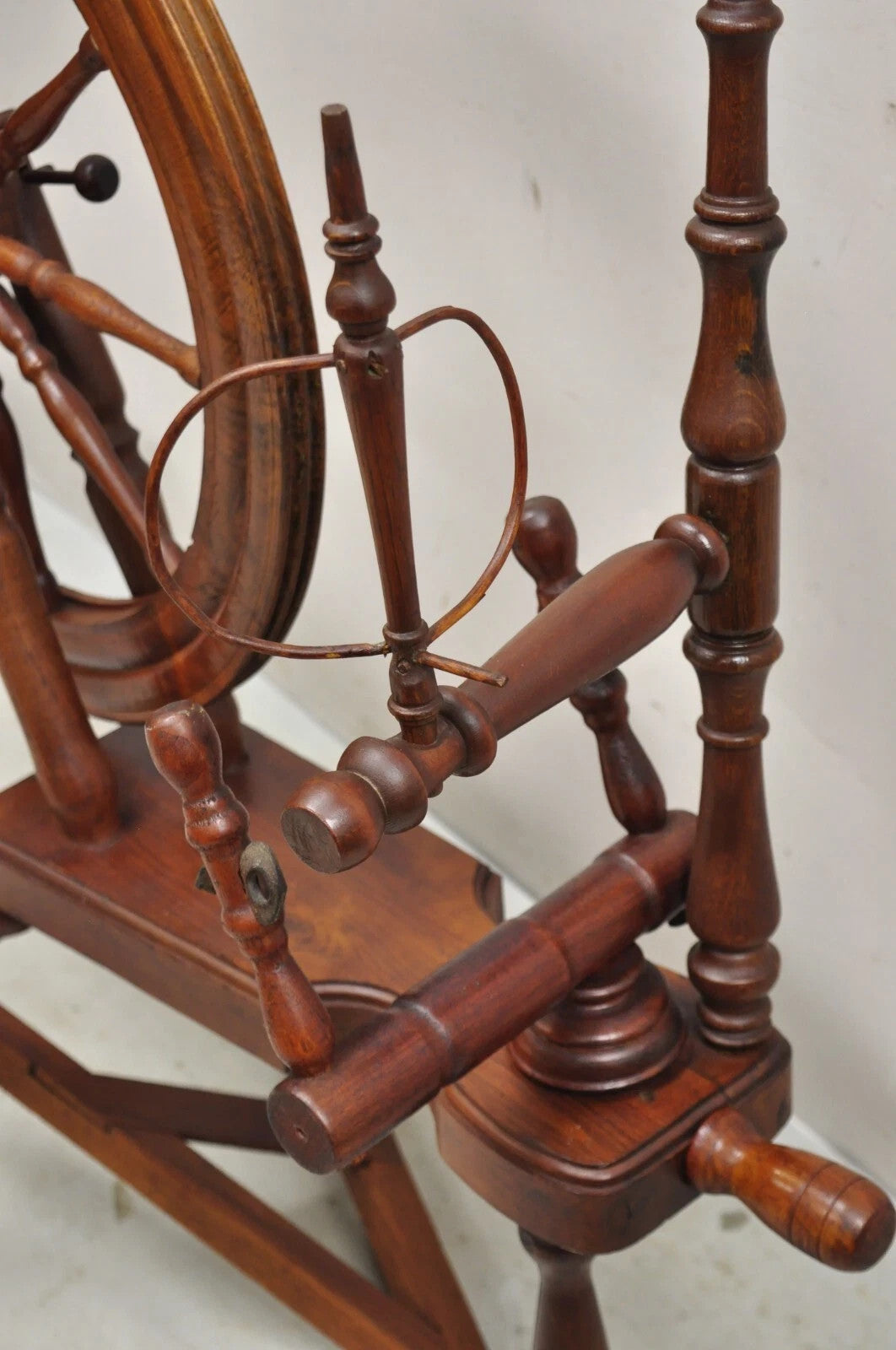Antique Canadian Country Primitive Pine Wood Colonial Wooden Spinning Wheel