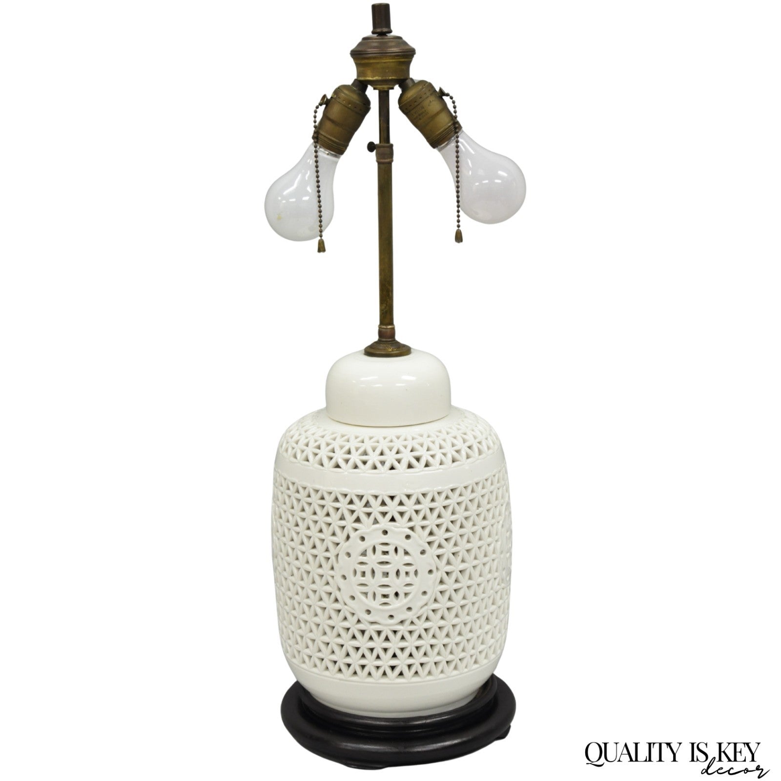 Chinosierie Blanc de Chine White Porcelain Oriental Ginger Jar Table Lamp