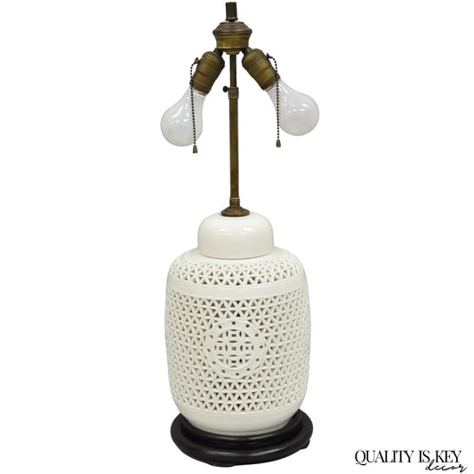 Chinosierie Blanc de Chine White Porcelain Oriental Ginger Jar Table Lamp