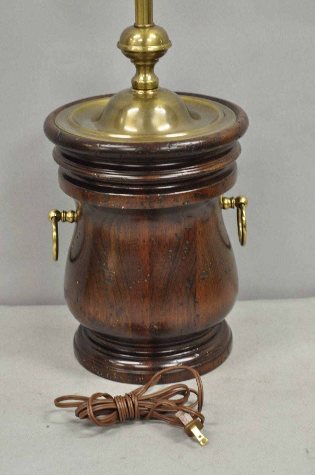 Vintage Frederick Cooper Colonial Style Solid Pine Wood Barrel Brass Table Lamp