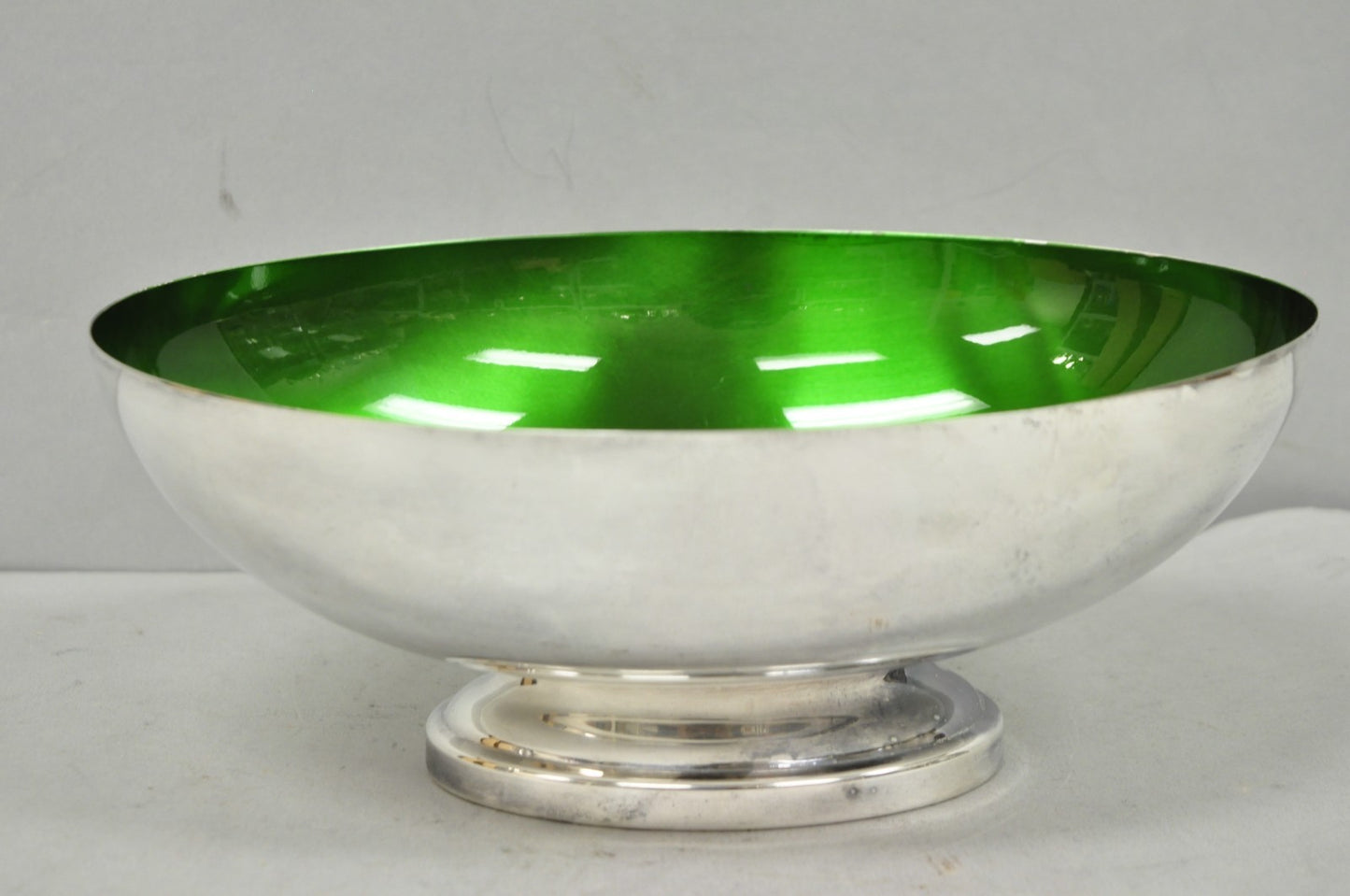Vintage Wallace 9100 Modern Green Enamel Silver Plated Oval Serving Fruit Bowl