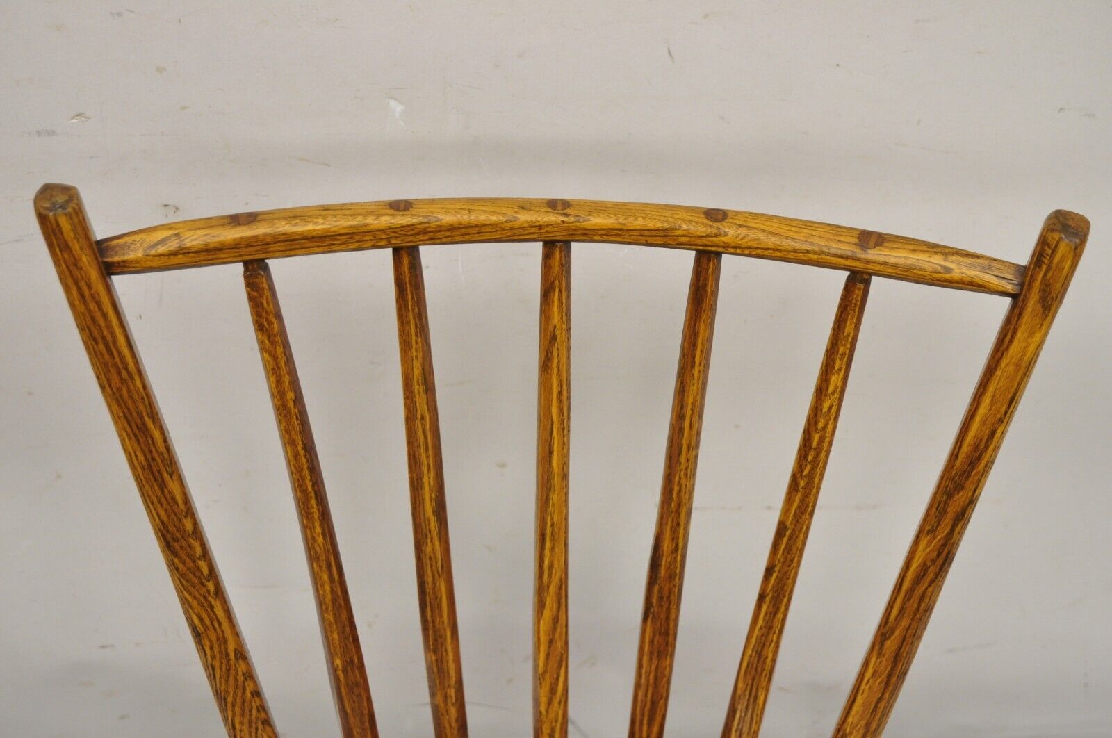 Pair Antique Hunt Country Furniture Colonial Pine Wood Hickory Style Side Chairs