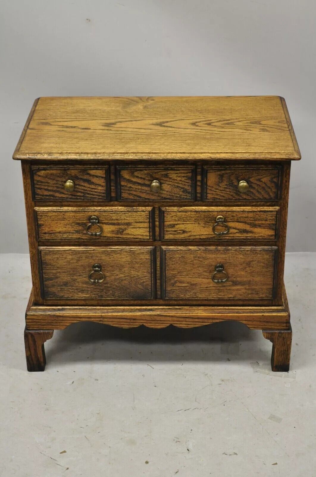 Vintage English Colonial Oak Wood Small Campaign Chest Nightstand Side Table