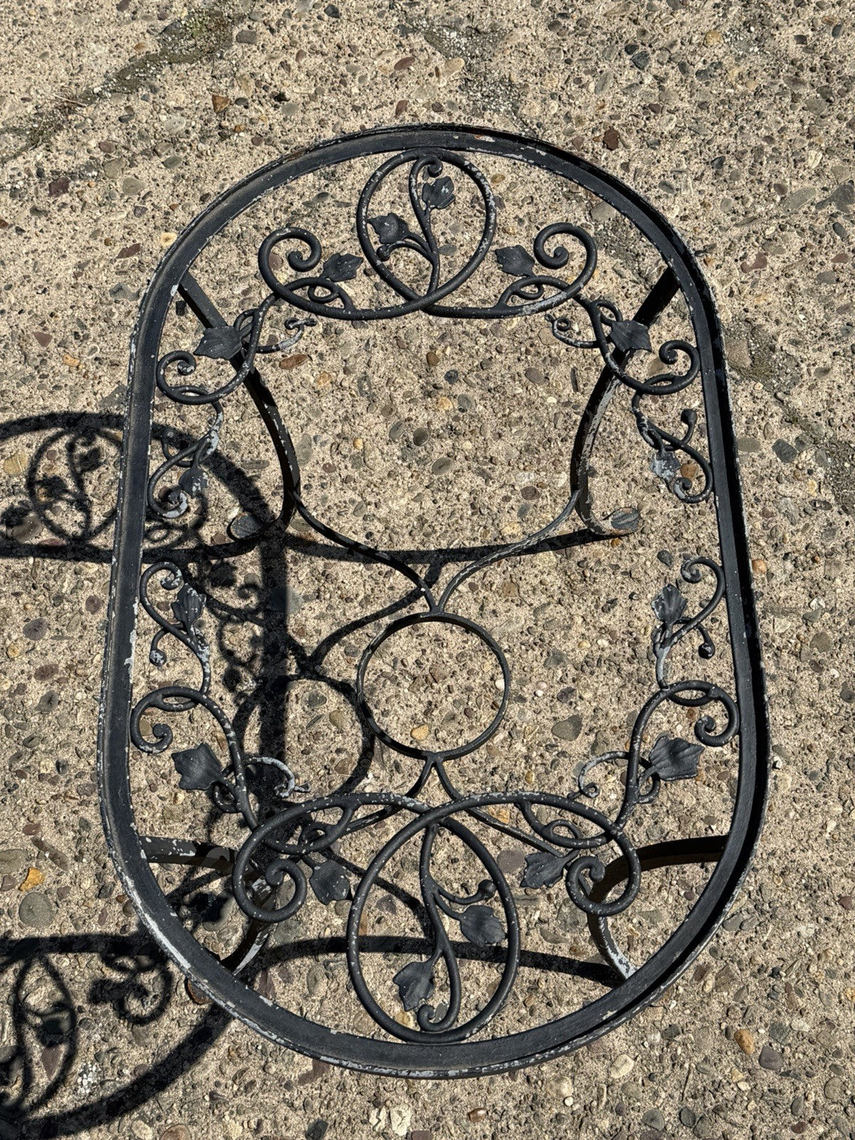 Vintage Salterini Style Leaf Vine Scroll Wrought Iron Oval Patio Coffee Table