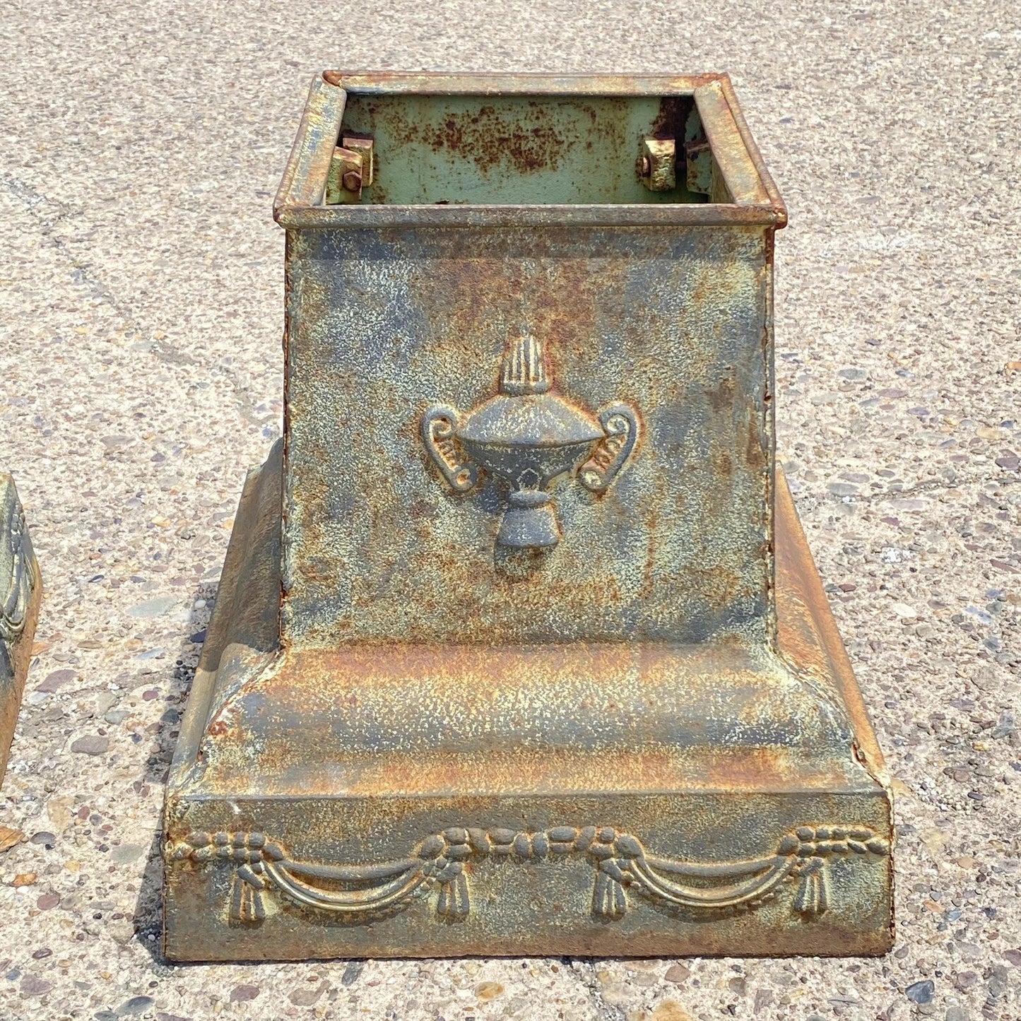 Vintage Neoclassical Style Green Cast Iron Garden Planter Urn Pedestal Base Pair