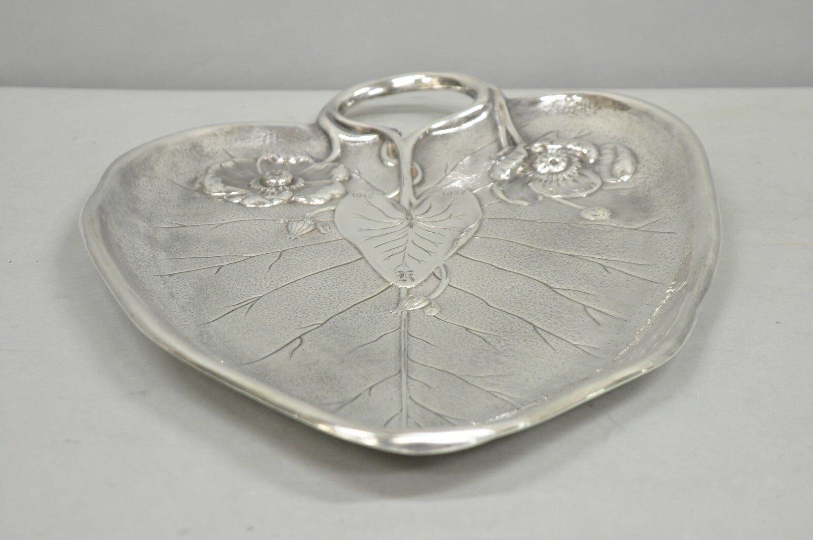 Antique Reed & Barton Art Nouveau Deco Lily Pad Leaf 20" Trinket Dish Bar Tray