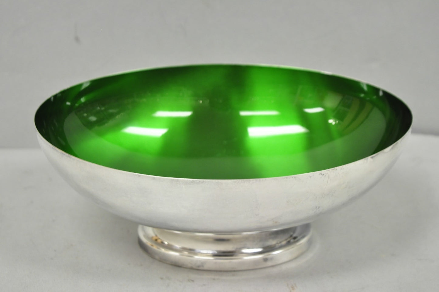 Vintage Wallace 9100 Modern Green Enamel Silver Plated Oval Serving Fruit Bowl