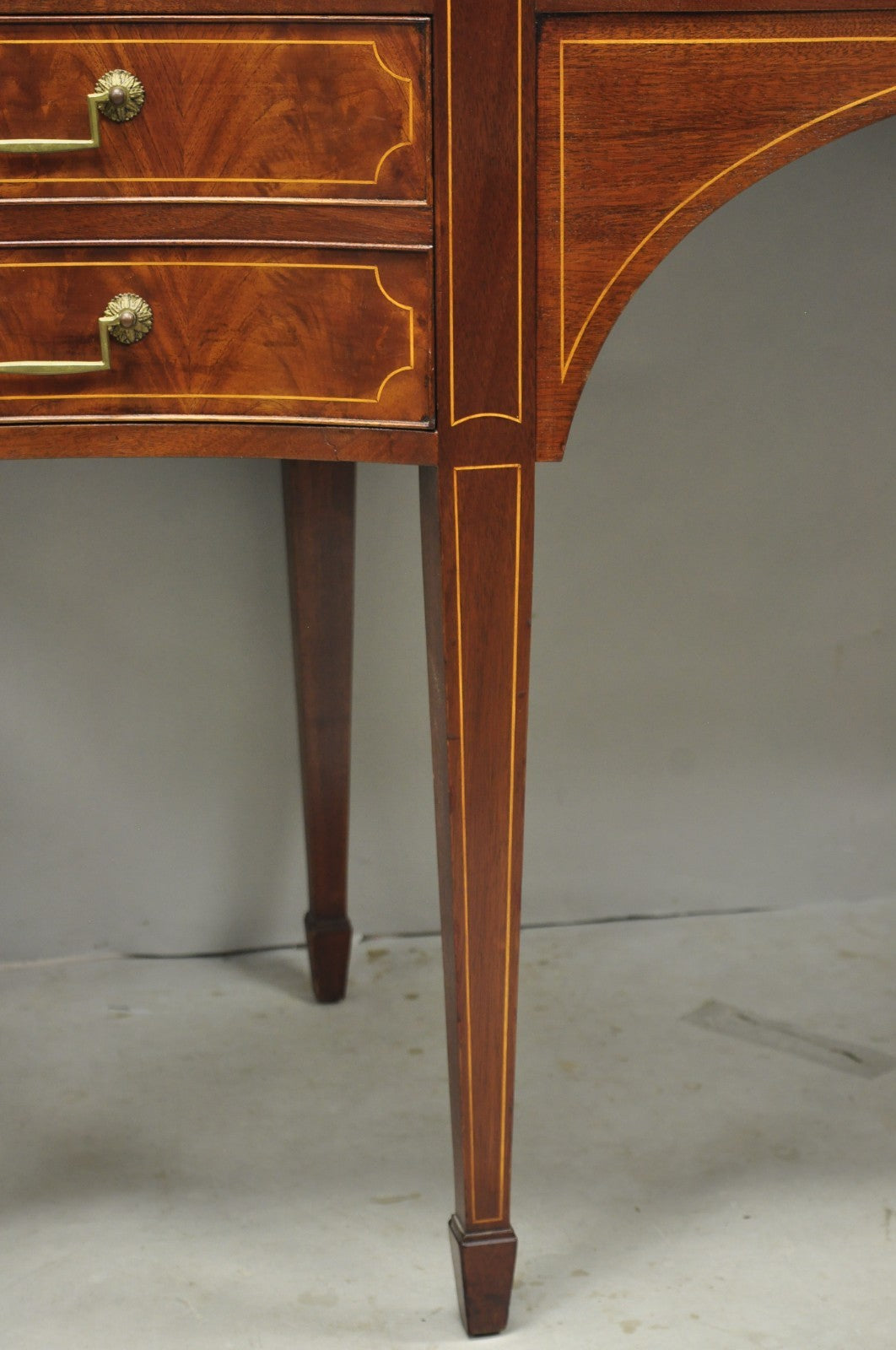 Vintage Hepplewhite Sheraton Mahogany Serpentine Buffet Sideboard attr. Baker
