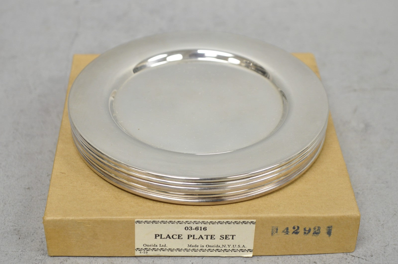 Vintage Oneida Mid Century Modern 6" Silver Plated Bread Dessert Plate, Set of 6