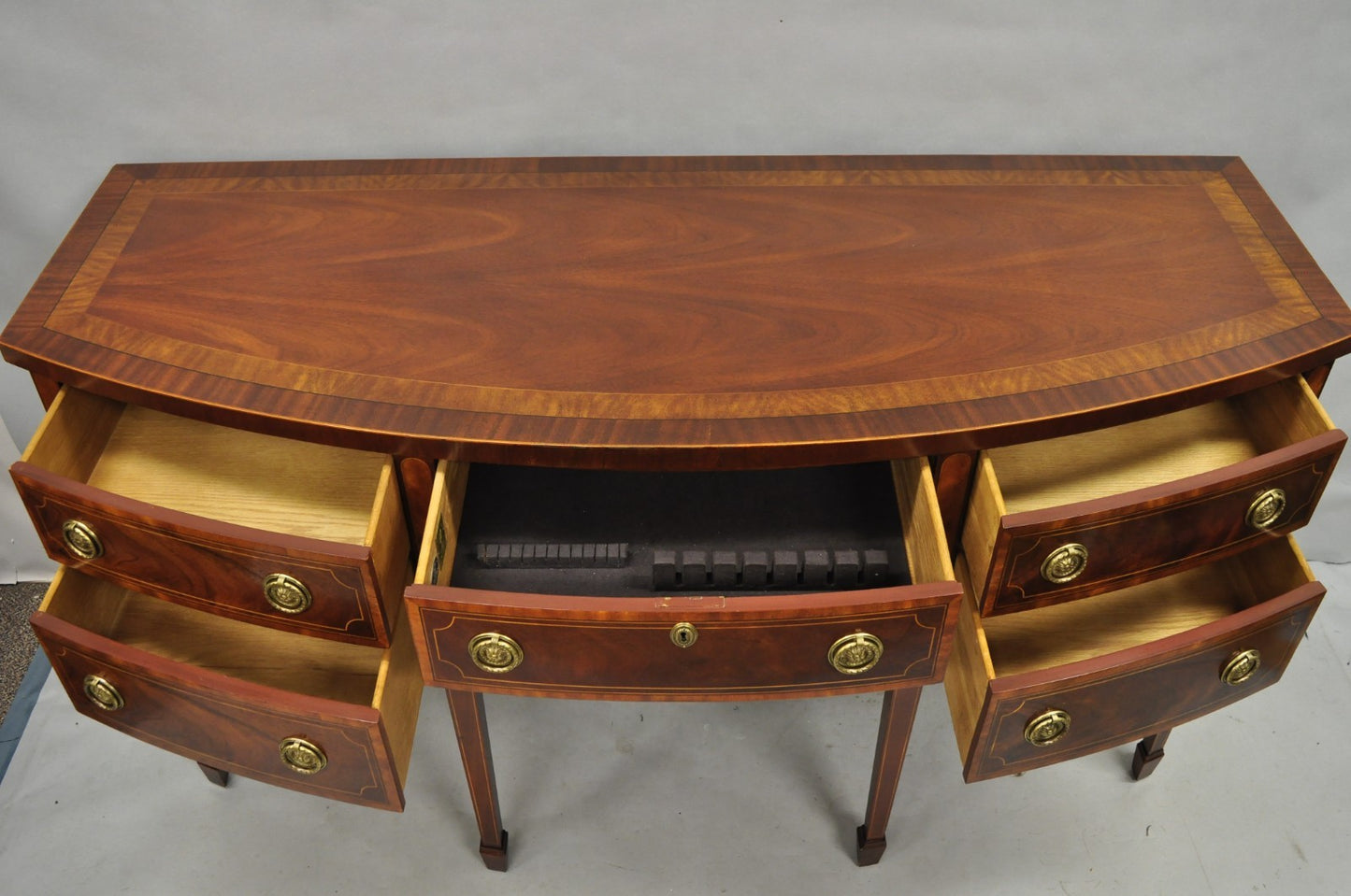 Baker Historic Charleston Mahogany Inlaid Demilune Hepplewhite Sideboard Buffet