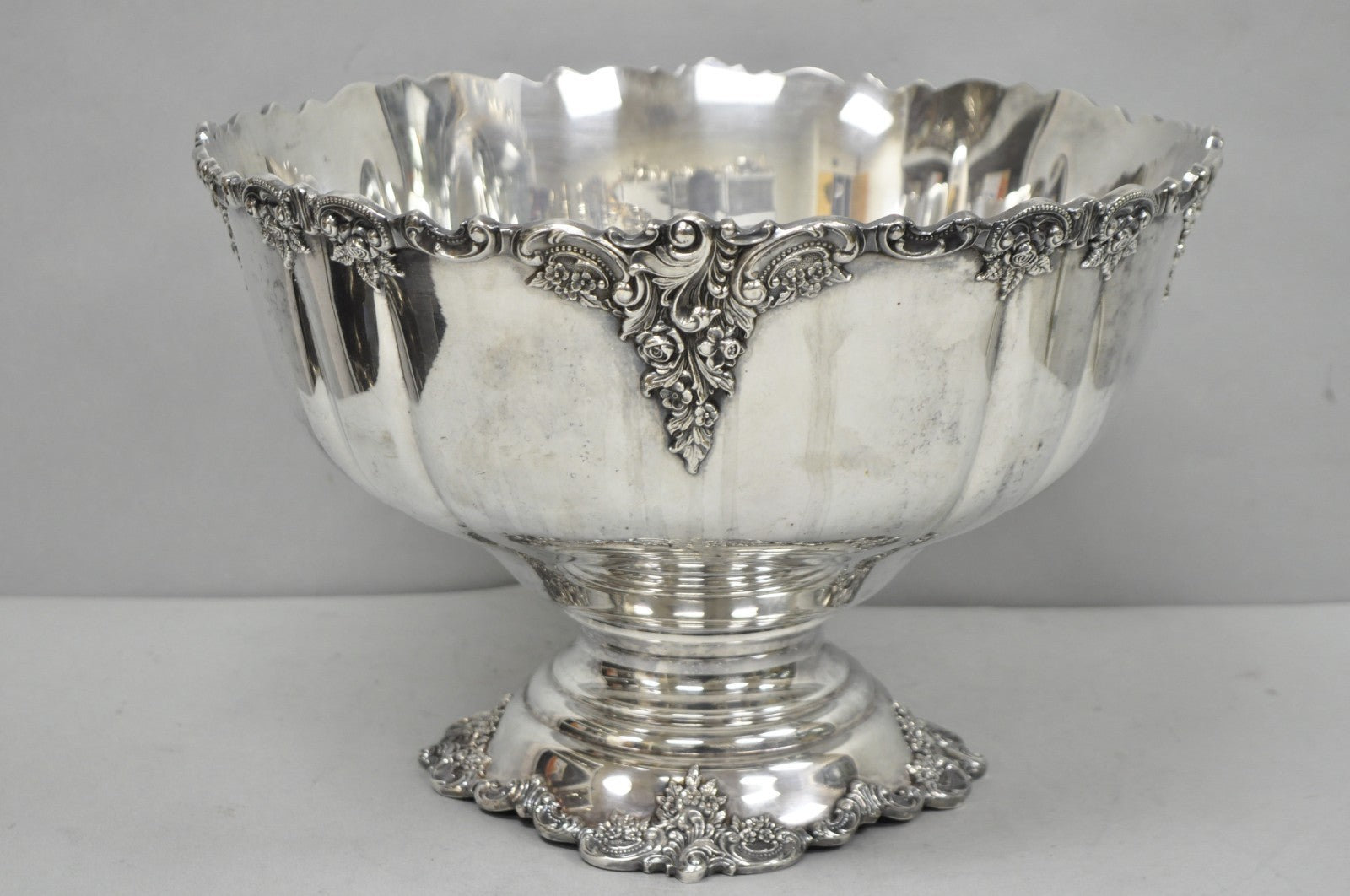 Vintage Baroque by Wallace 252 & 253 Silver Plated Punch Bowl Set w/ 10 Cups