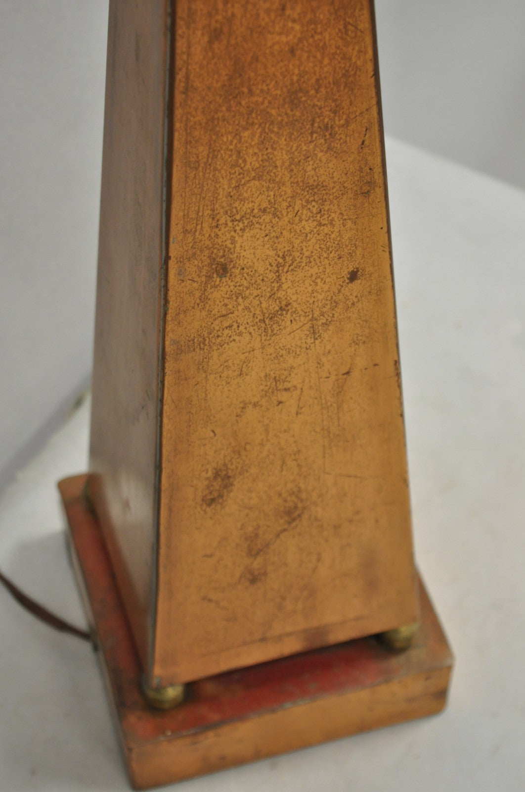 Vintage Architectural Mid Century Modern Copper Metal Obelisk Pyramid Table Lamp