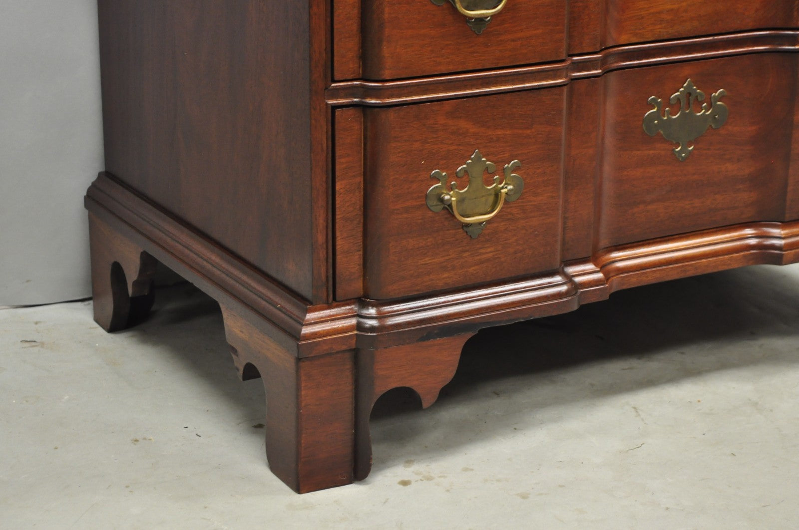 Vintage Chippendale Style Solid Mahogany Block Front Bachelor Chest of Drawers