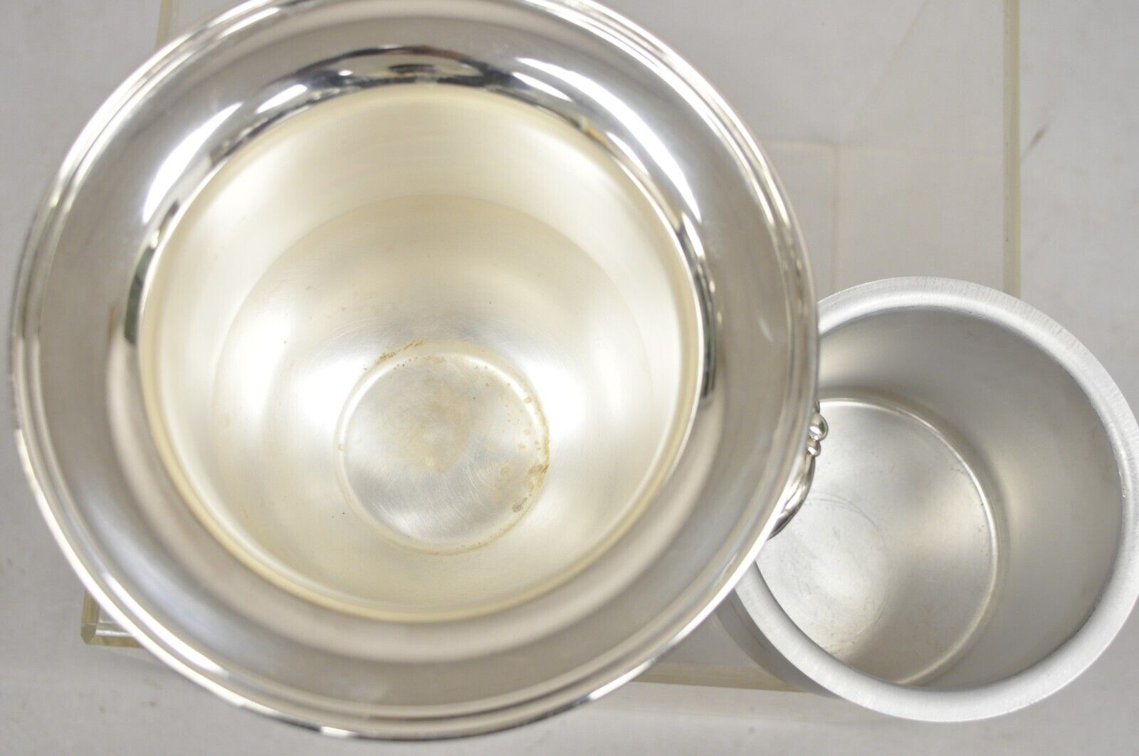 Reed & Barton Twin Handle Silver Plated Trophy Cup Champagne Chiller Ice Bucket