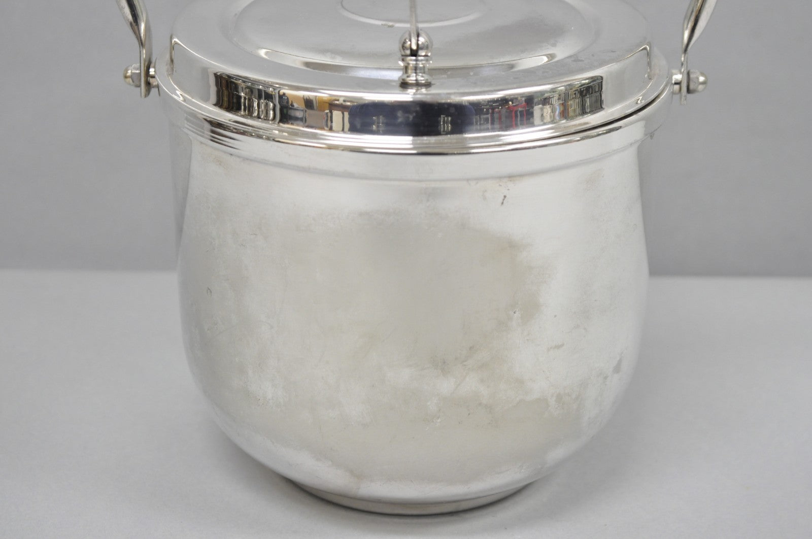 Vintage Art Deco Silver Plated Reticulating Hinge Bar Ice Bucket by Towle