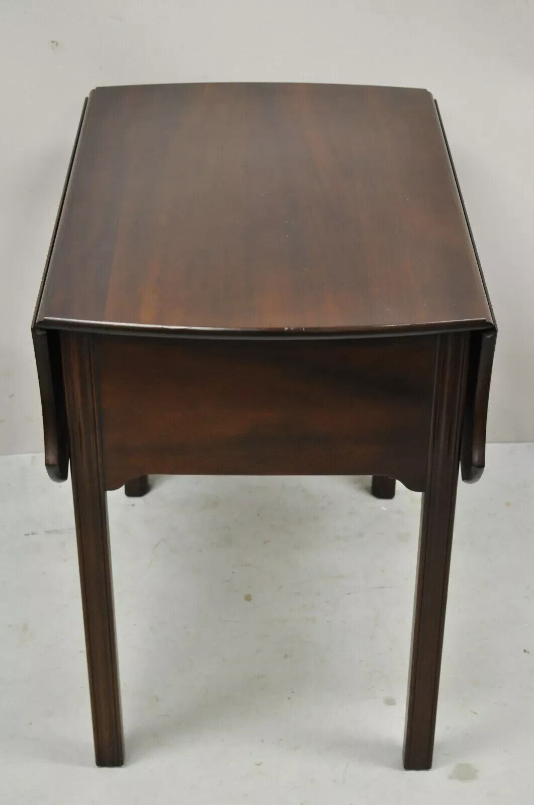 L & J G Stickley Georgian Solid Mahogany Drop Leaf Pembroke Lamp Side Table