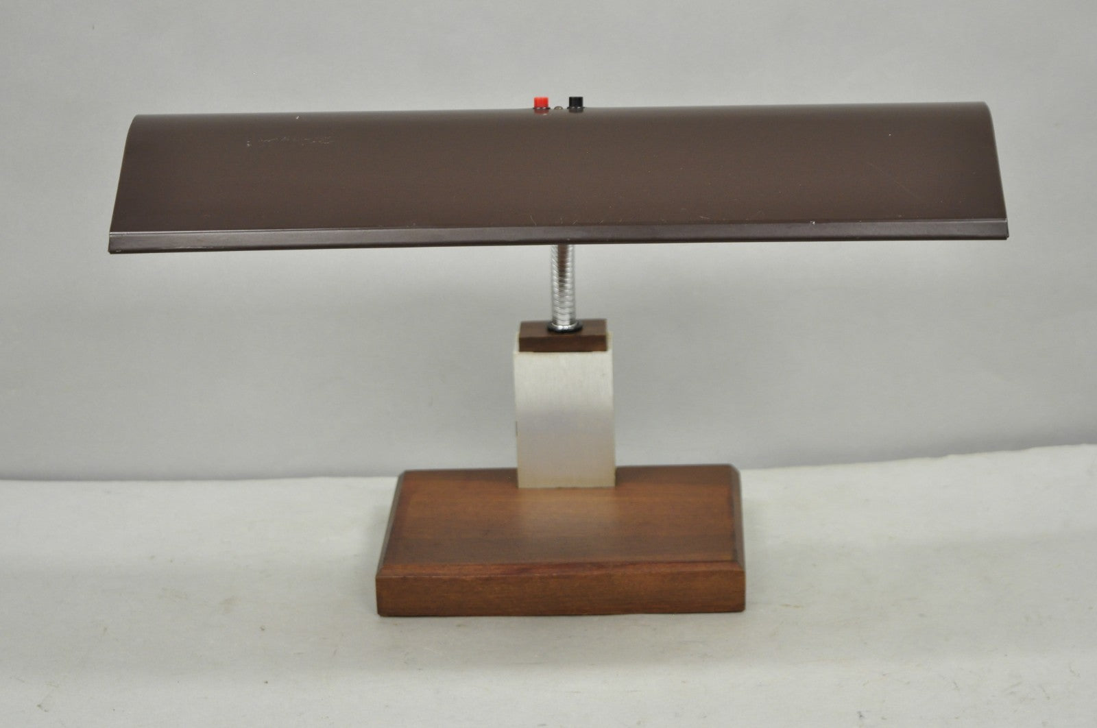 Vintage Mid Century Modern Gooseneck Walnut Base Brown Mad Men Desk Lamp