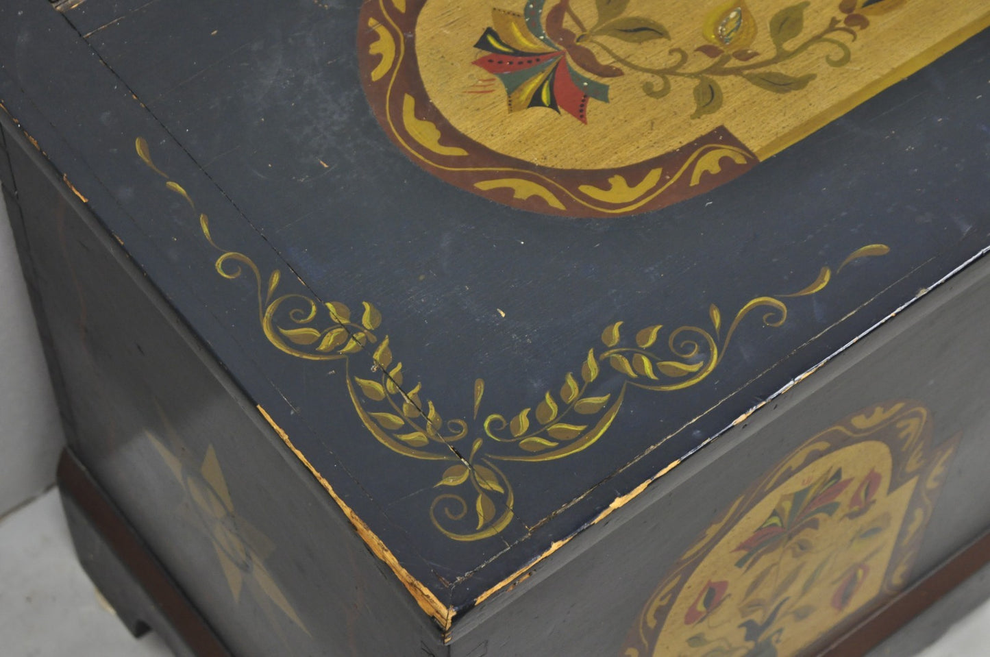 Antique Pennsylvania Dutch Colonial Blue Hand Painted Blanket Chest Trunk
