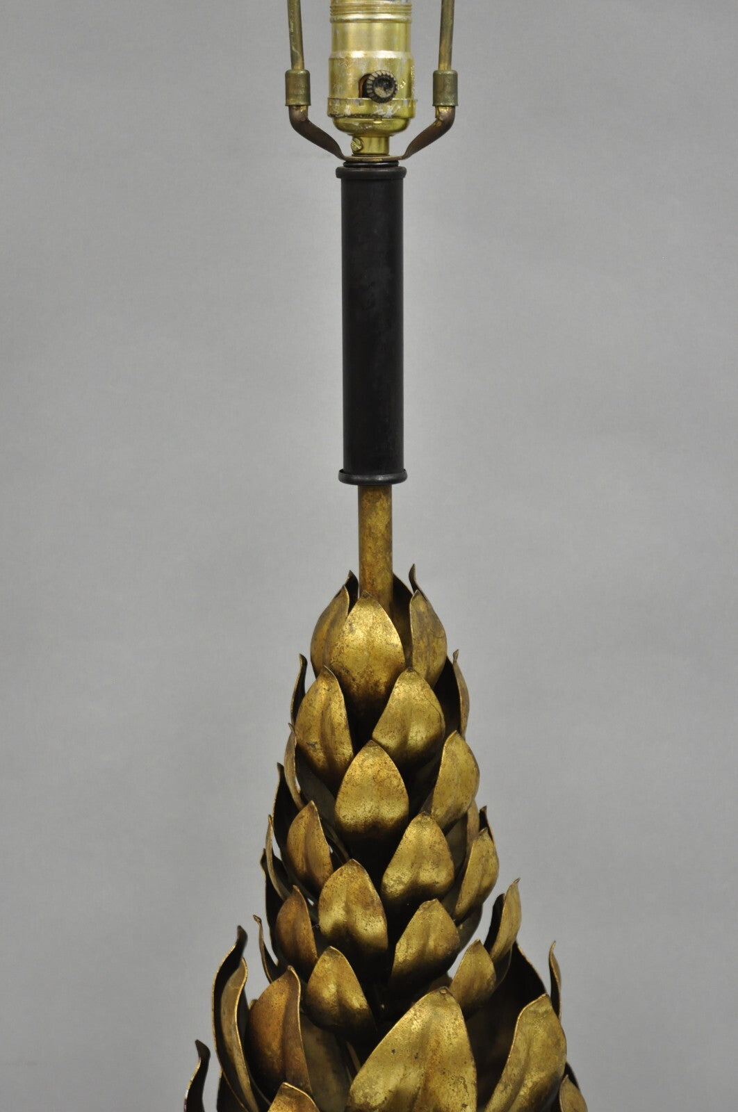 Vintage Italian Hollywood Regency Gold Gilt Leafy Iron Artichoke Table Lamp