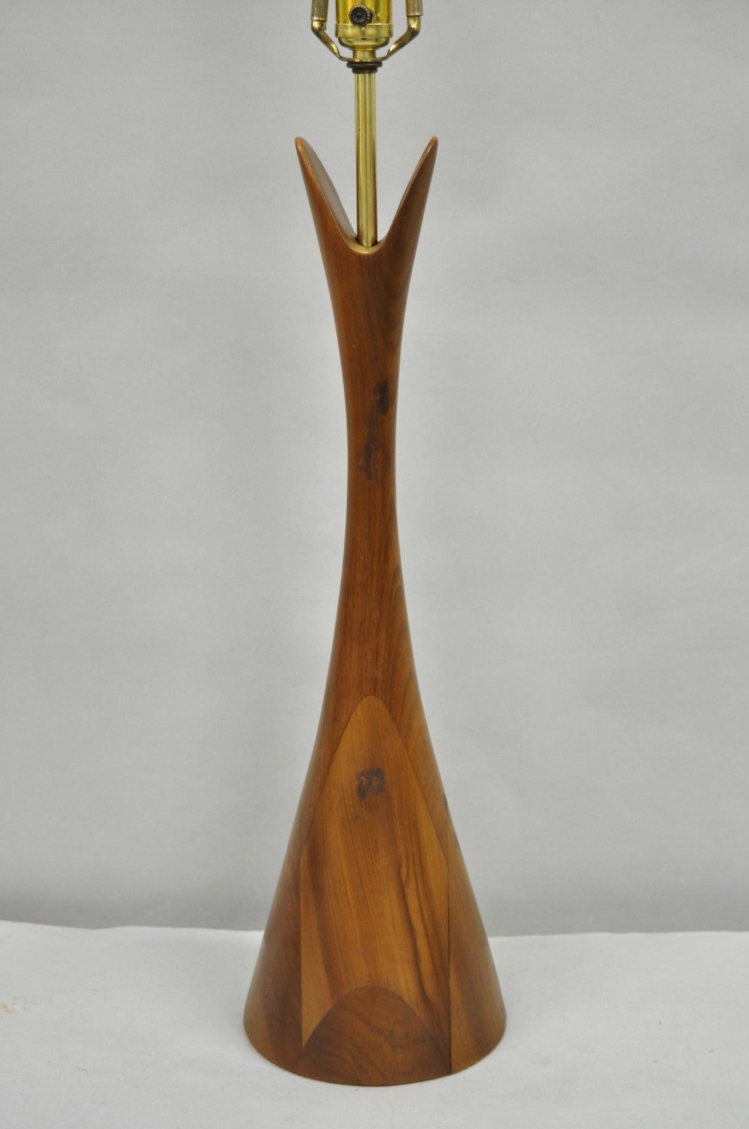 Vintage Mid Century Modern Sculptural Walnut Wood Danish Modernist Table Lamp