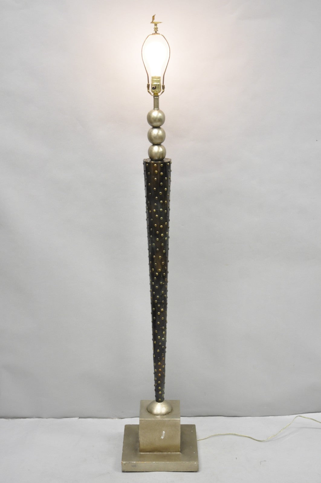 Vintage Leeazanne Postmodern Art Deco Style Metal Tapered Skyscraper Floor Lamp