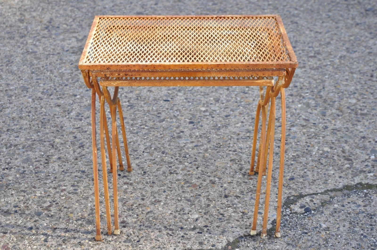 Vintage Salterini Mid Century Modern Wrought Iron Nesting Side Tables - Set of 3