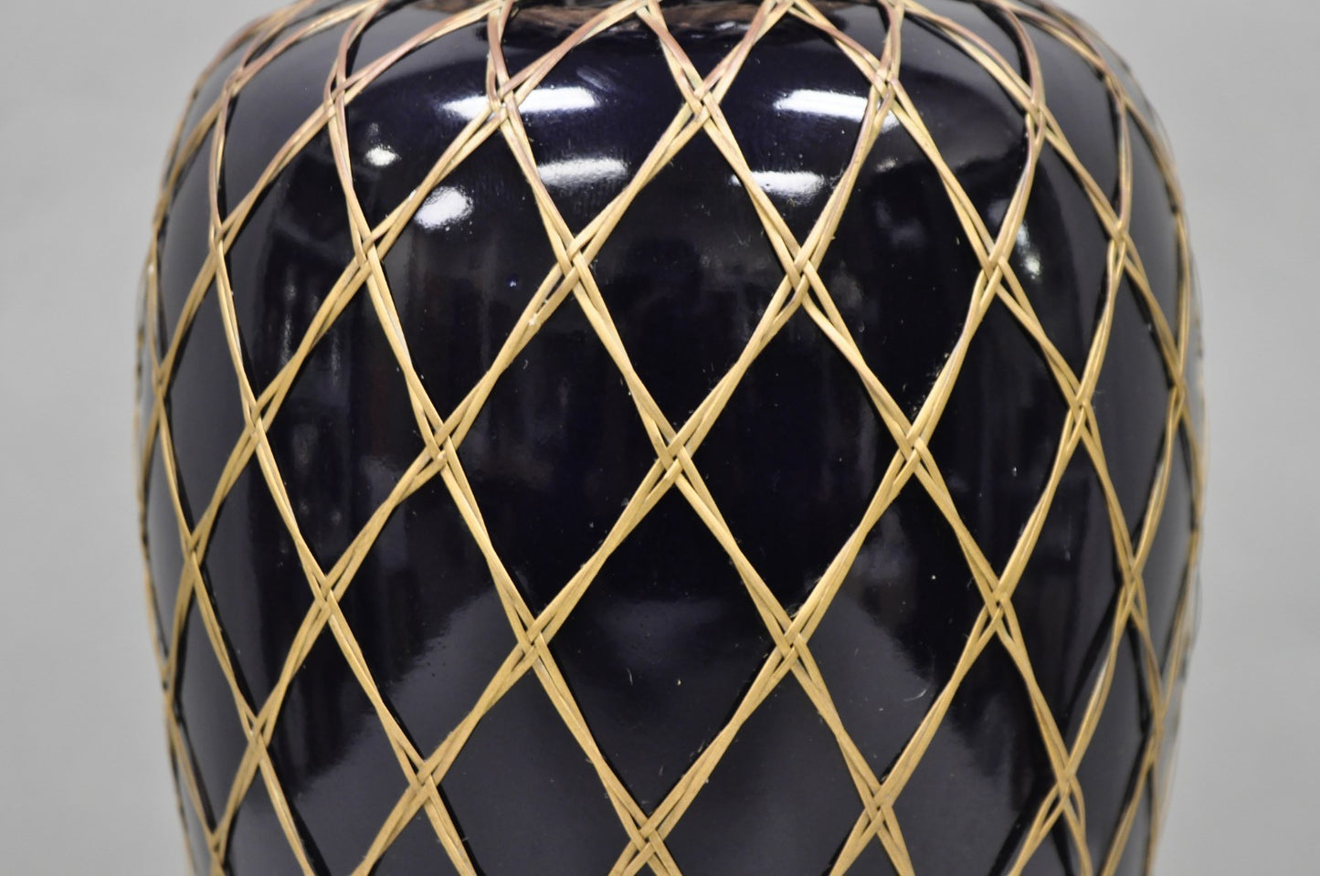 Antique Chinoiserie Japanese Cobalt Blue Porcelain Vase Brass Lattice Table Lamp