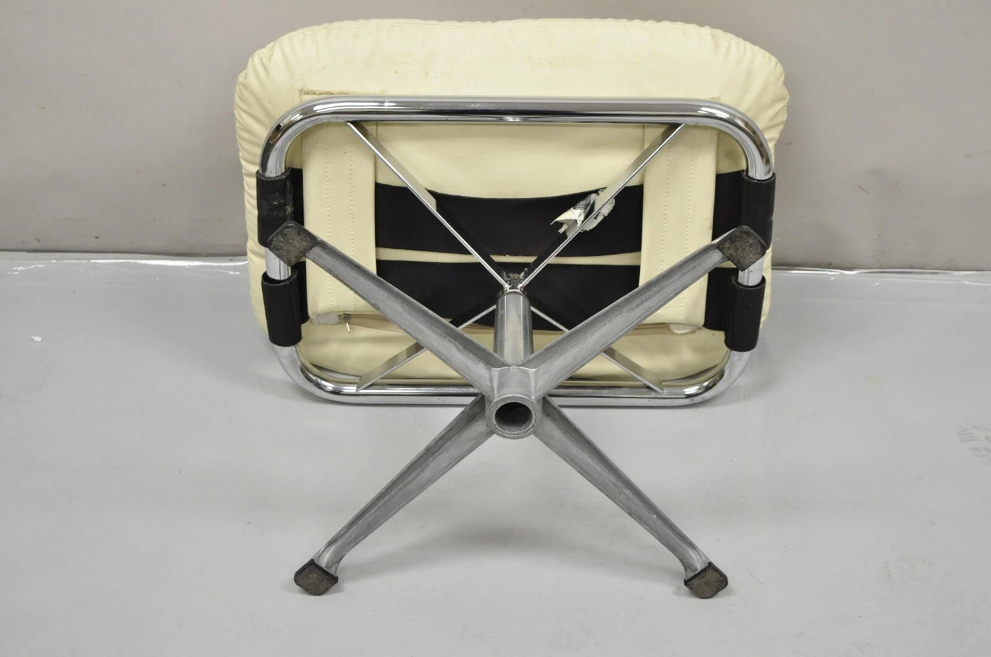 Vintage Directional Mid Century Modern Tubular Aluminum Base Swivel Ottoman