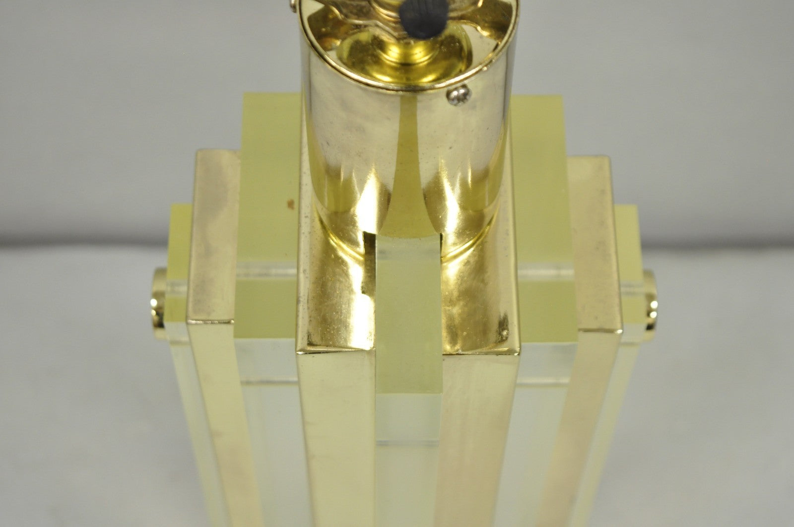 Vintage Mid Century Modern Lucite & Brass Cityscape Skyscraper Table Lamp
