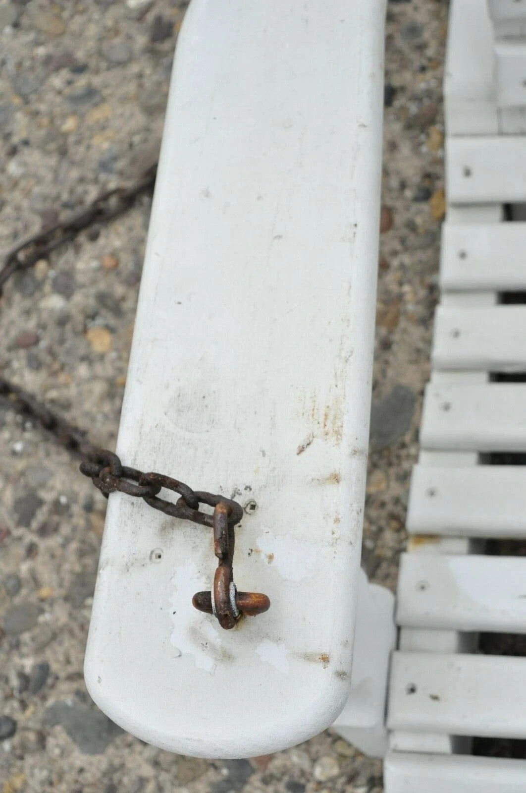 Vintage White Painted Wooden Slat Hanging Garden Patio Bench Love Seat Swing