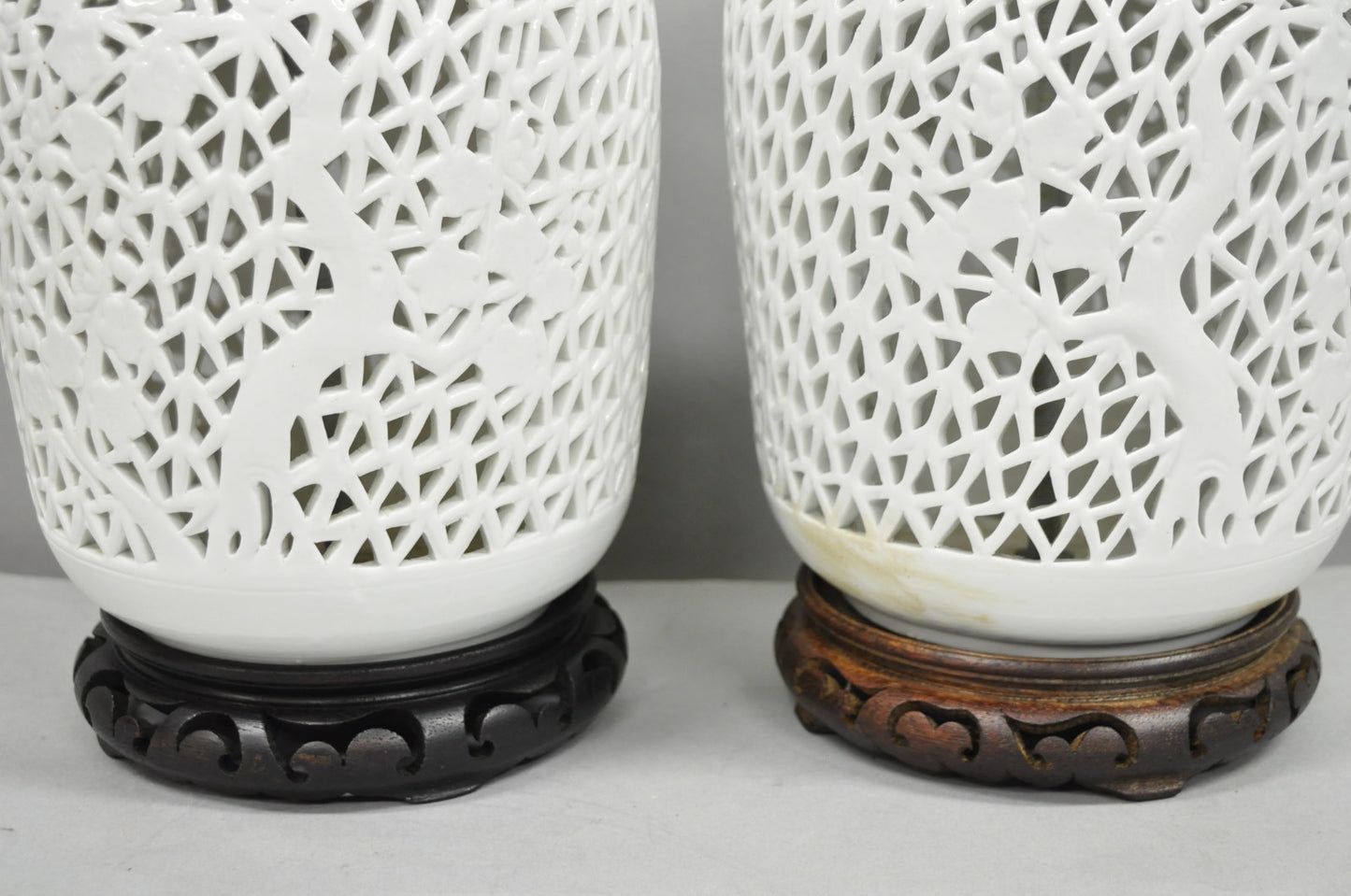 Chinoiserie White Blanc De Chine Porcelain Ginger Jar Oriental Table Lamp Pair