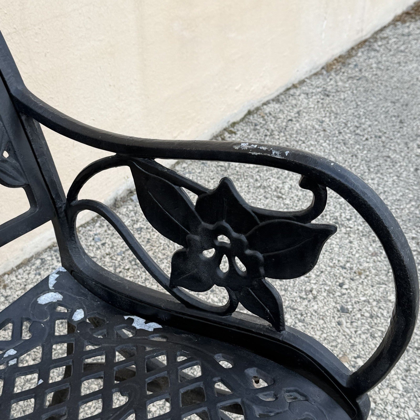 Contemporary Art Nouveau Style Cast Aluminum Garden Patio Garden Bench Loveseat
