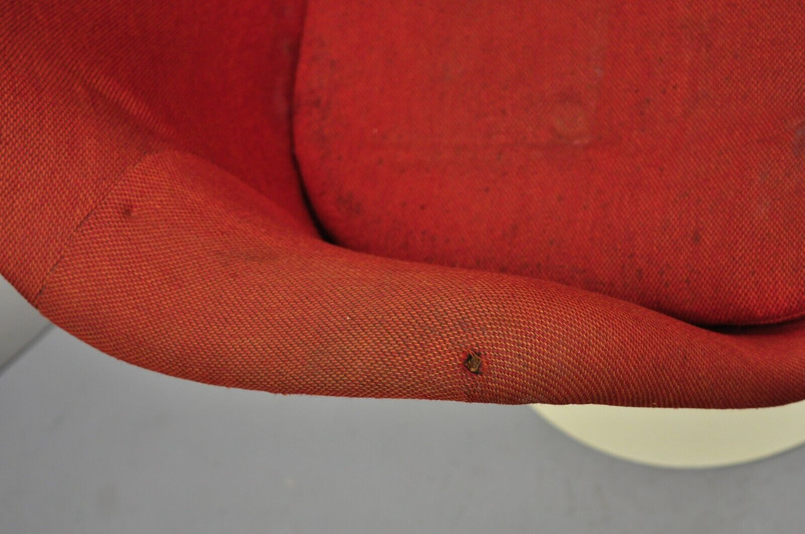 Vintage Knoll Eero Saarinen Red Upholstered Fiberglass Tulip Arm Chair