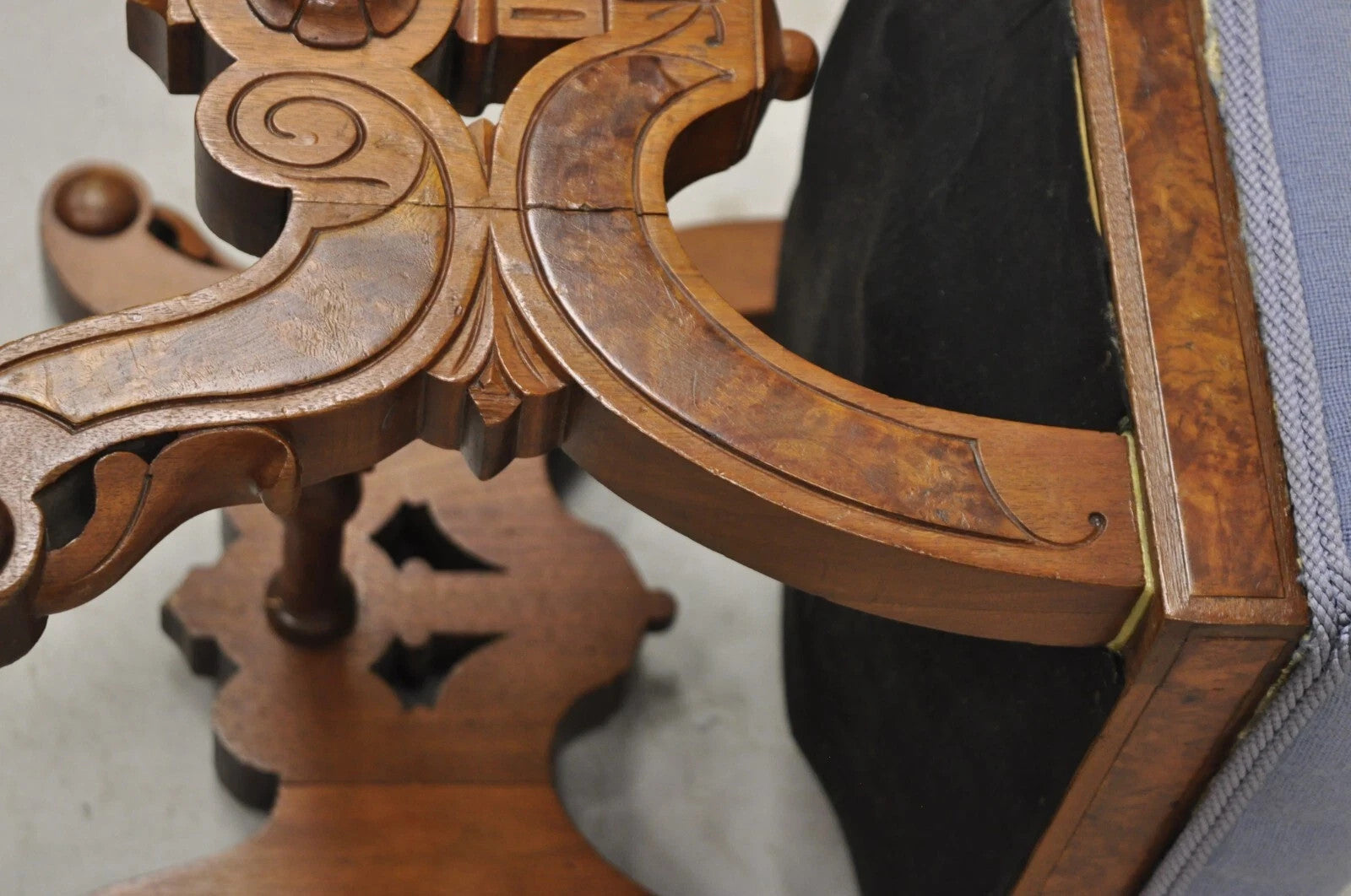 Antique Eastlake Victorian Burl Walnut Carved Curule Footstool Ottoman Stool