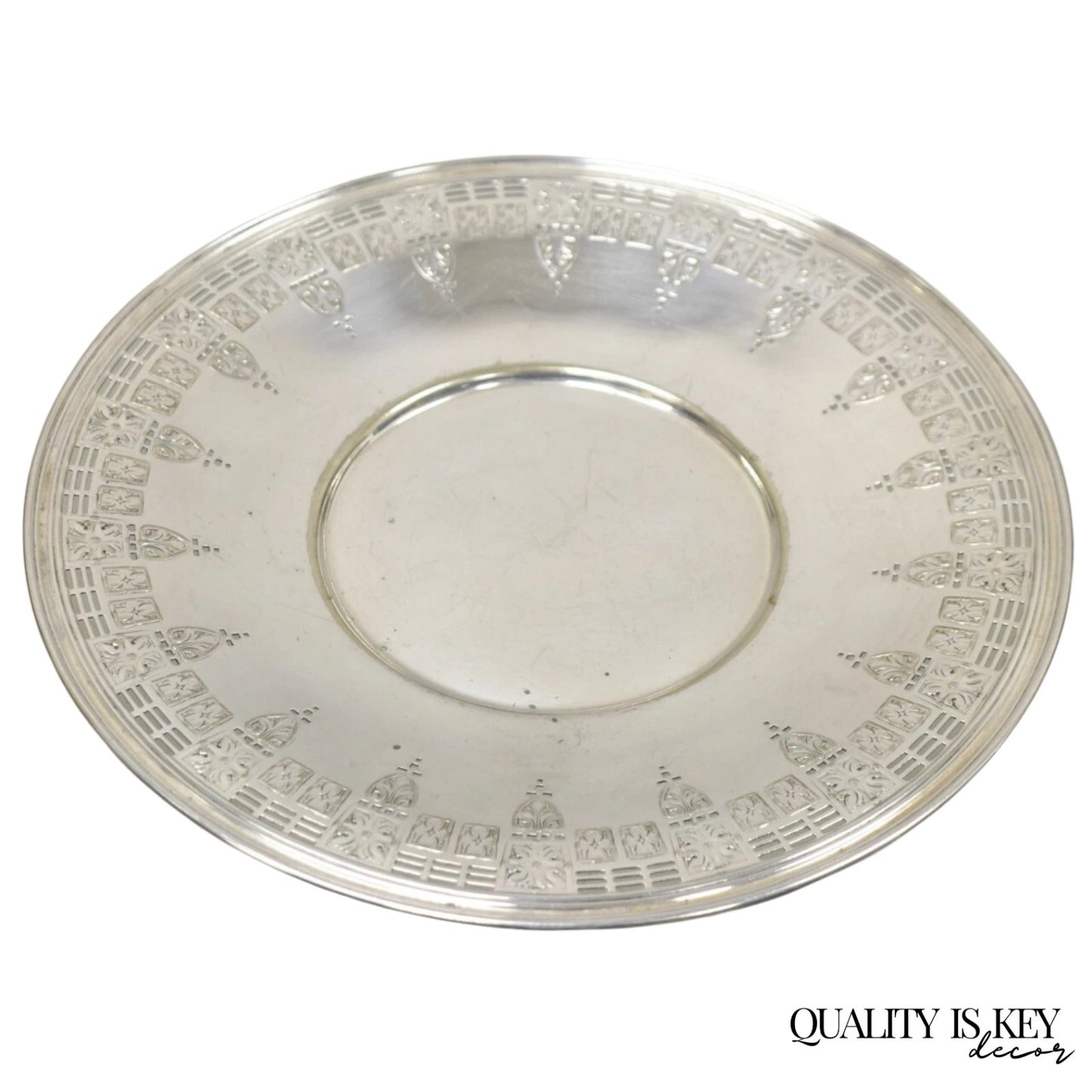 Antique Wallingford Silver Plated Victorian 10" Round Decorated Dish Platter