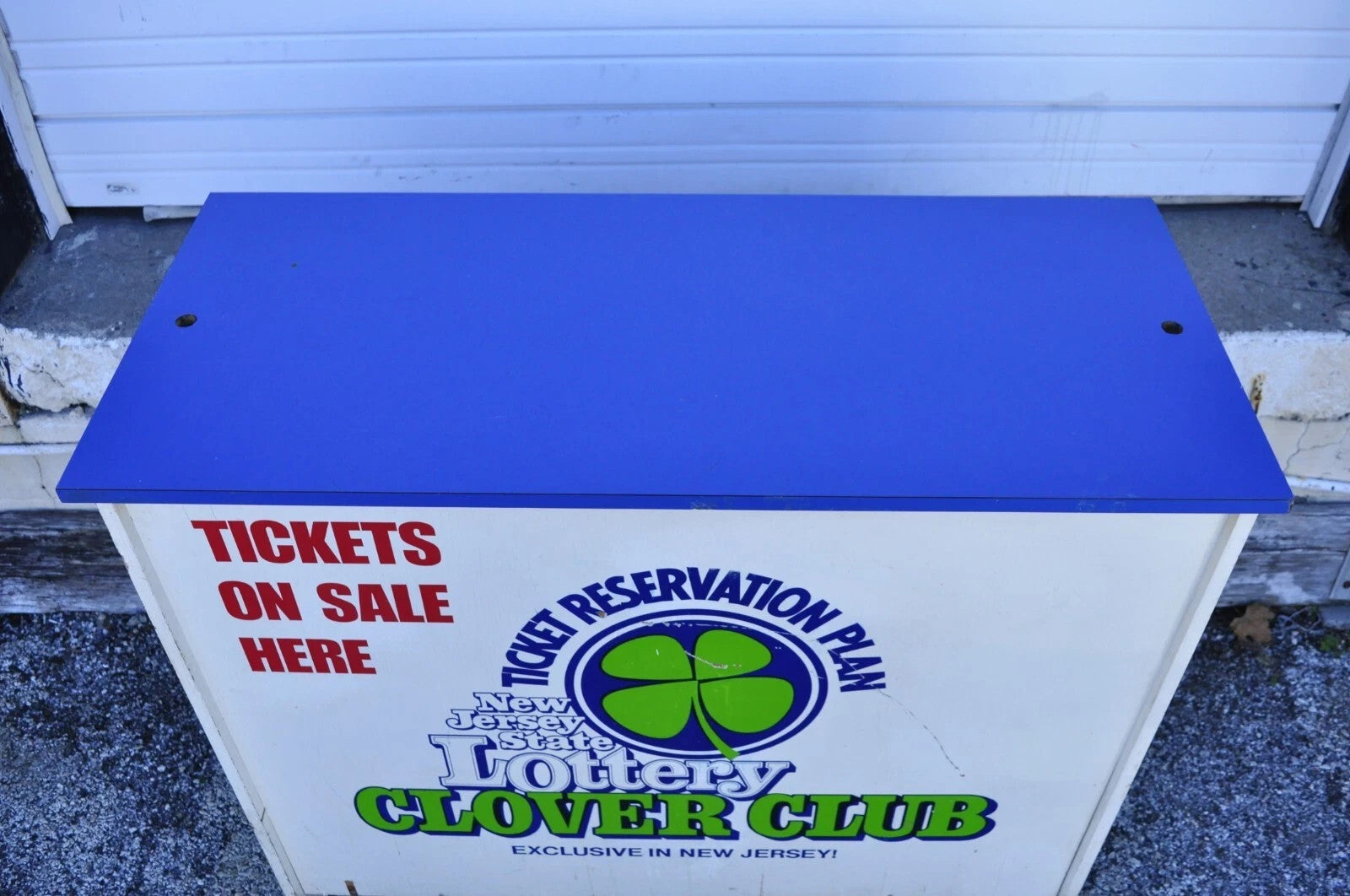 New Jersey Lottery Tickets Lottery Clover Club Advertisement Stand Kiosk Counter