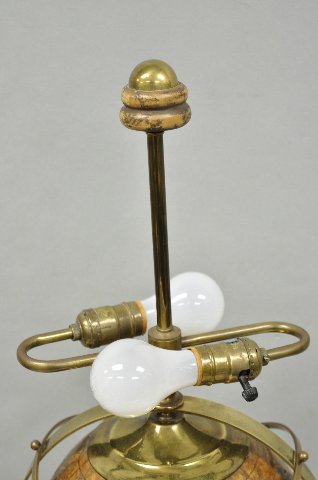 Vintage Italian Regency Style Brass & Wood Old World Globe Table Lamp by Hart