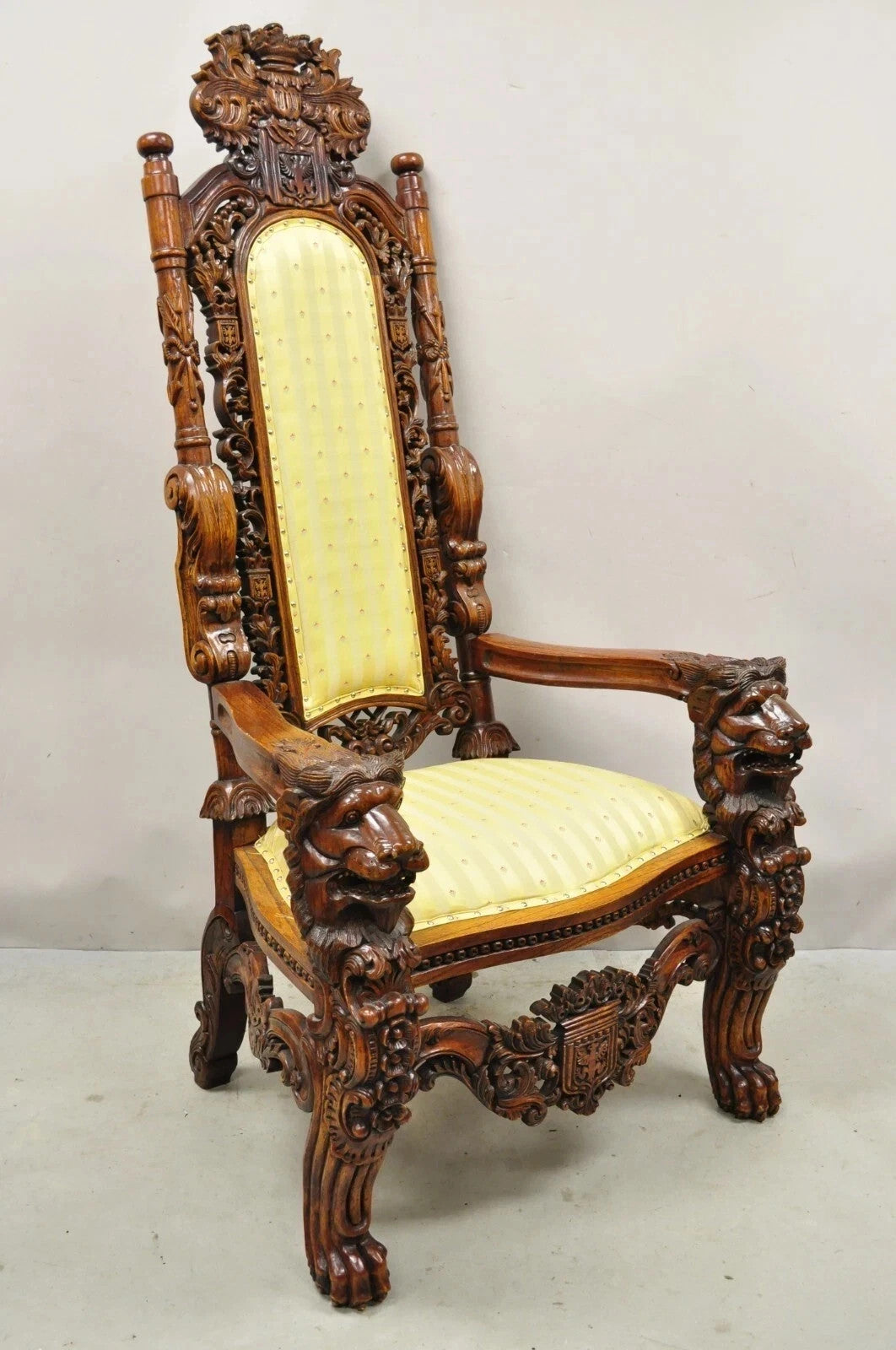 Renaissance Gothic Style Large Figural Lion Carved Wood Paw Feet Throne Chair