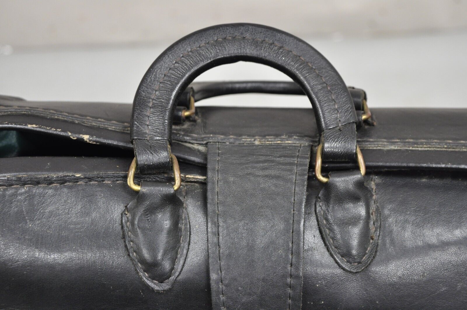 Vintage Cheney England PCI USA 25216 C4 Black Leather Traveling Doctors Bag