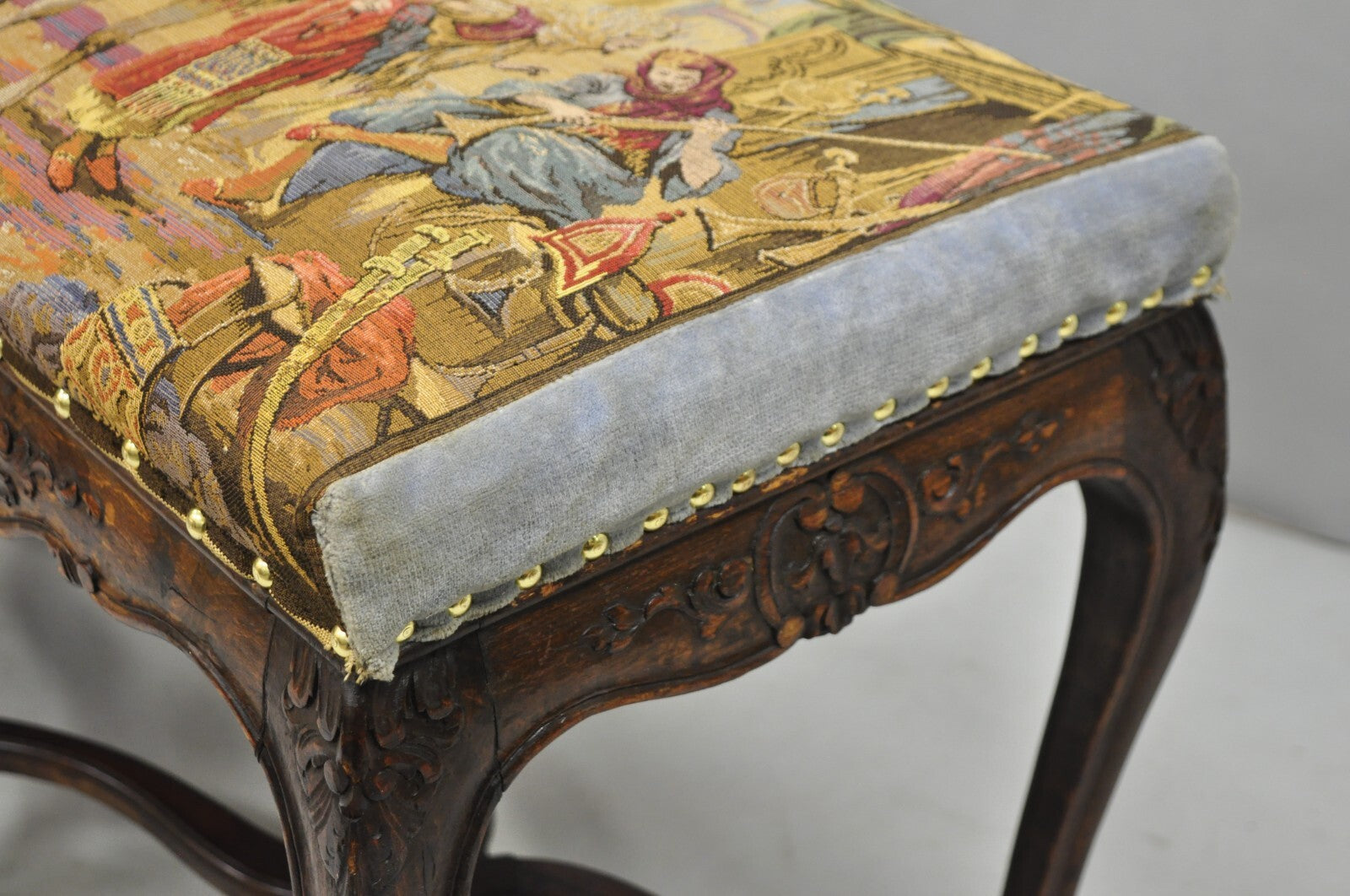Vintage French Country Louis XV Style Walnut Bench w/ Arabian Market Tapestry
